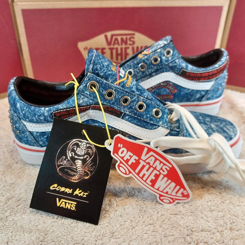 Vans X Men's 4.5/Women's 6 Cobra Kai Old Skool Denim Blue/White VN0A3WKT6GL - Picture 2 of 12